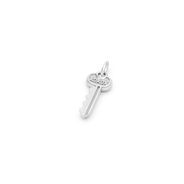 XOXOGoldKeyPendant-WHITE2
